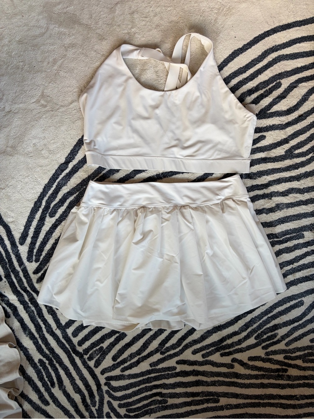 Old Navy Active Ivory Sports Bra & Tennis Skort Set 3X/2X